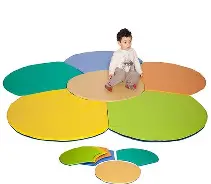 983558